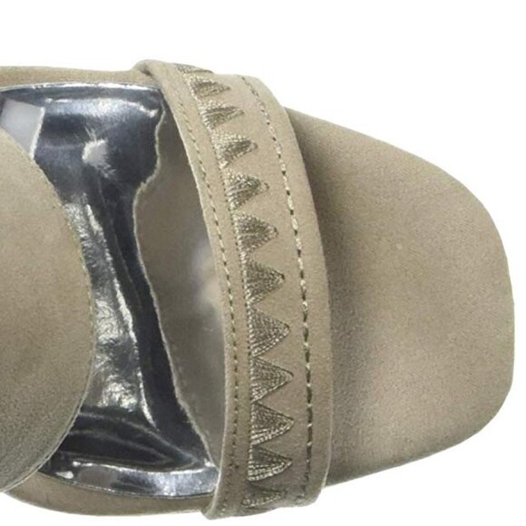 W196 Carlos Santana Gray Gadot Wedge Sandals - Picture 5 of 8